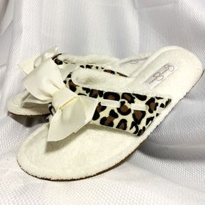 Jessica Simpson Leopard Slippers 7-8 medium